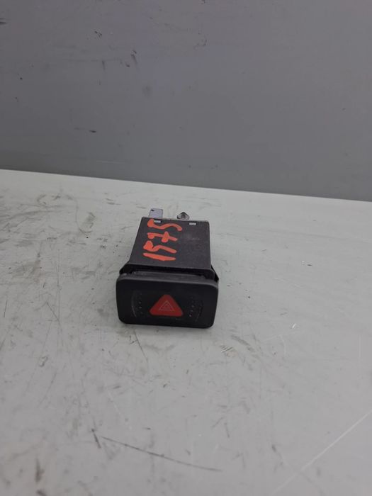 Buton avarie 1J0 953 235 J Volkswagen VW Golf 2002 1.6 MT (105 hp)