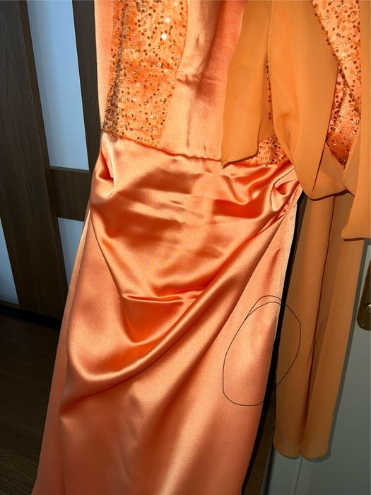 Rochie cusuta manual