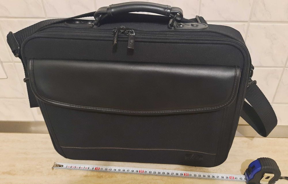 HP-масивна чанта за лаптоп и документи