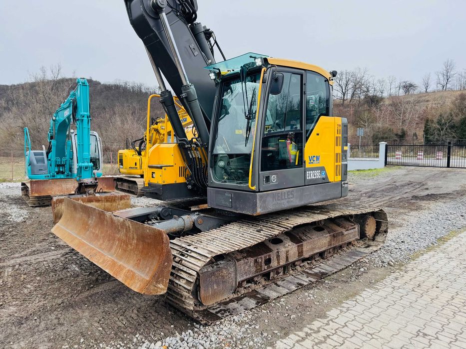 Excavator senile cu lama Volvo ECR 235 EL, an 2015, 26 tone, 3 cupe !