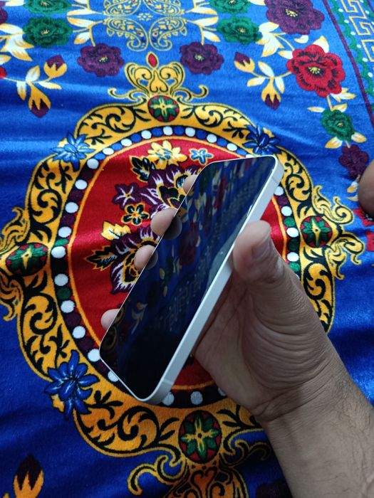 Iphone 14.  idiyal