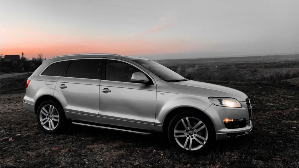 Audi Q7 full panoramic