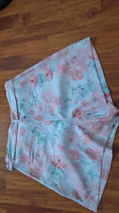 Pantaloni scurti Mohito