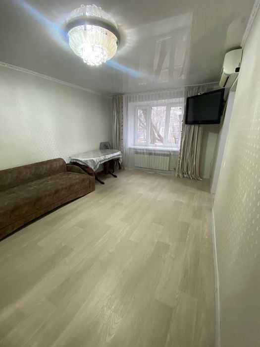 Продам 1комн кв 8мкр Бывшее МСО