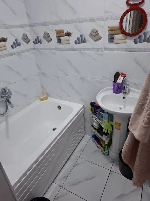 Qora qamish 1/1 1 xonali uy ijaraga beriladi