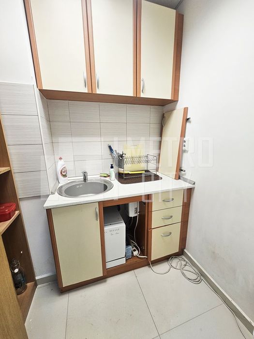 Дава се под наем Офис в София, Младост 3 - 128 кв.м за 765 € - Снимка #7