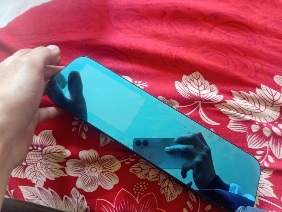 Продам зеркало видеорегестратор