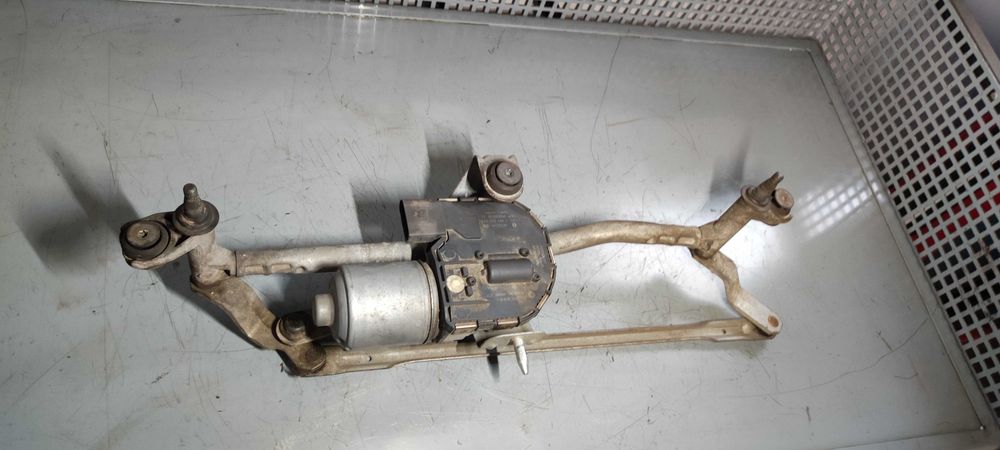 Motoras + ansamblu volkswagen vw touran 1t2 cod 2k1955023g 2k1955119c