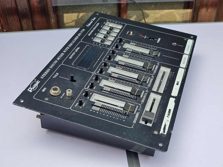 Стерео мишпулт - Phonic MX-7770 с еквалайзер – Vintage DJ Mixer !