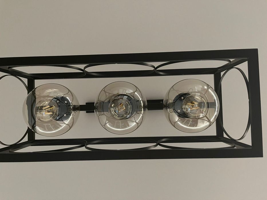 Модная новая люстра