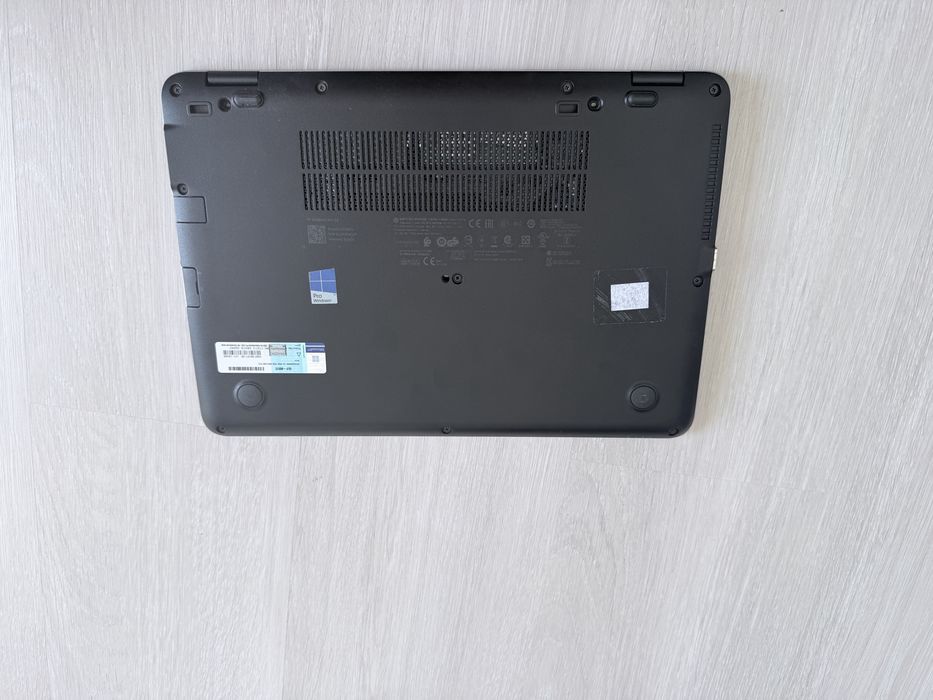 Vand Laptop HP EliteBook G3 i7 6500u 16GB Ram ssd 240