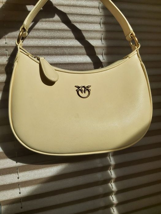 Празнично намаление Чанта Pinko, Пинко