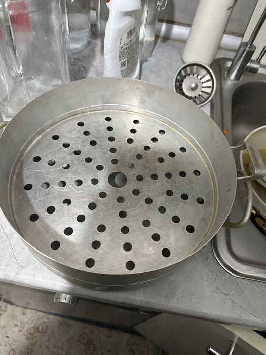 Продаю мантоварку б/у, 5 листьев.