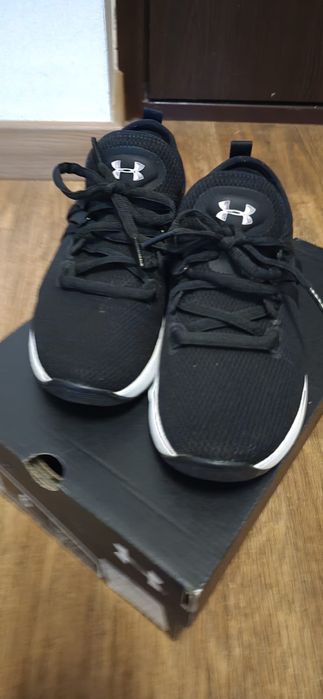 Adidas Under Armour 36,5