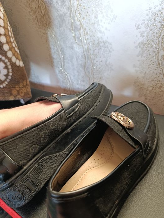 Продам туфли на девочку