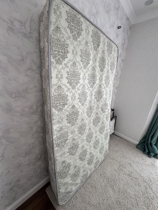 Продам матрас размер 120 см