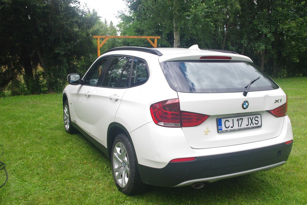 BMW X1 2011 — imagine 5