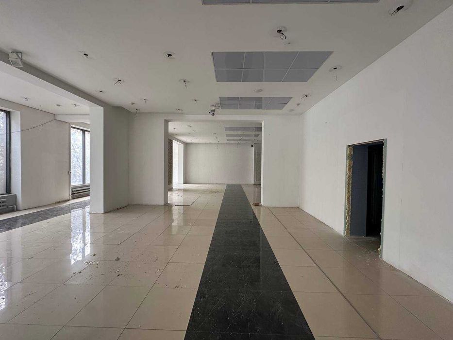 СДАЮ НЕЖИЛОЕ ПОМЕЩЕНИЕ! Под Банк, Ресторан, Офис, Шоурум - 792м2