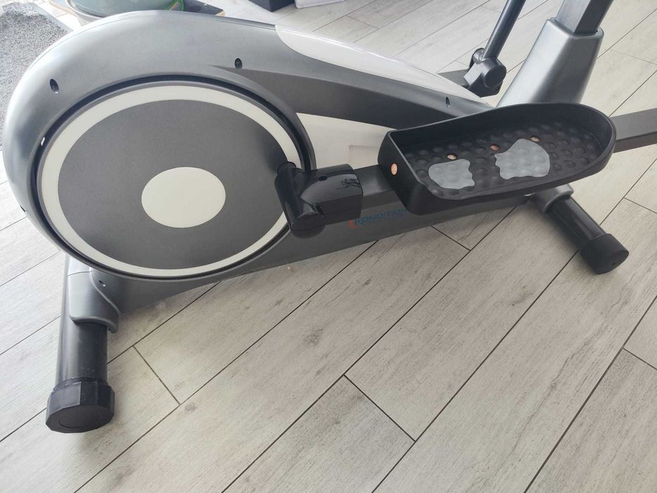 Bicicletă eliptică Kondition, rezistență magnetică 8 trepte, funcțională