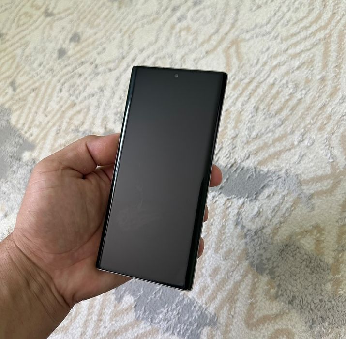Samsung Galaxy Note10 256/12 Версия 12