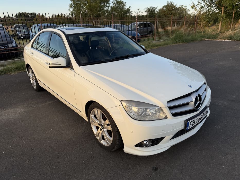 Mercedes-Benz C300 4MATIC 231к.с.