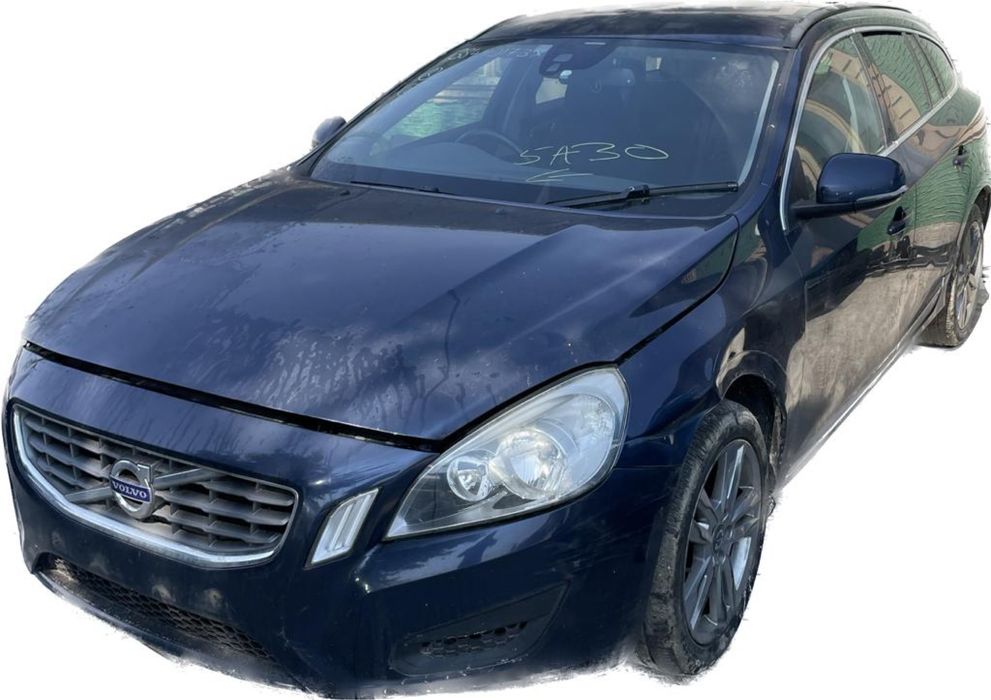 Dezmembrez Volvo V60 2.4 D