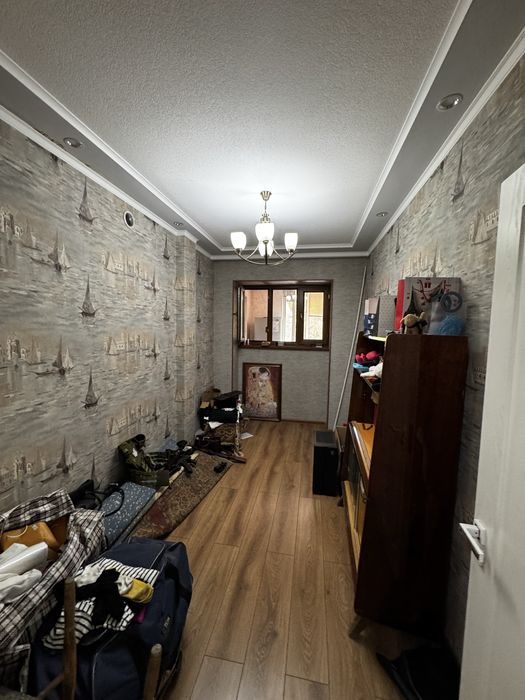 Квартира 4-ех комнатная/4 xonasi с ремонтом в центре города на Ц1