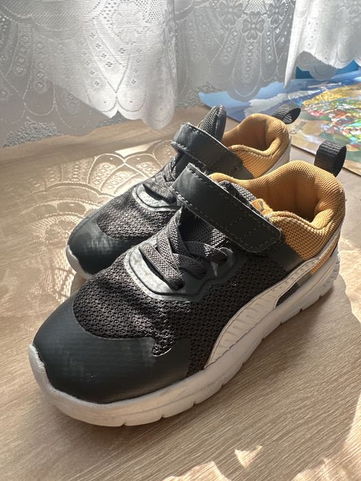 Детски маратонки и сандалети