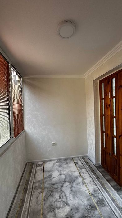 Продается 2х комнатна квартира на 1 вом этаже
Ориентир: Гагарина
Сзади