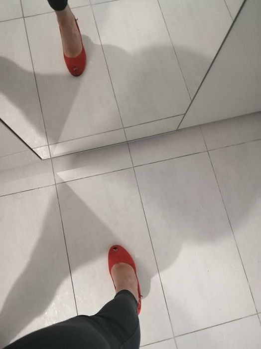 Stiletto piele roșu