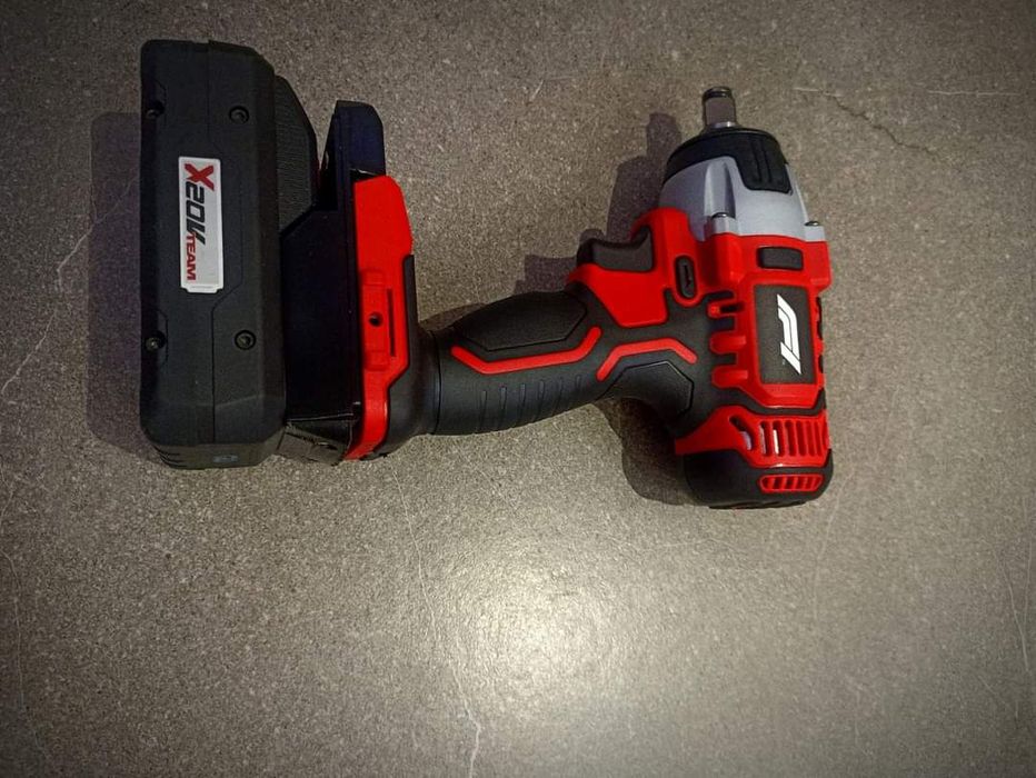 Адаптер преходник за Parkside Dewalt Makita Bosch Total преход батерия