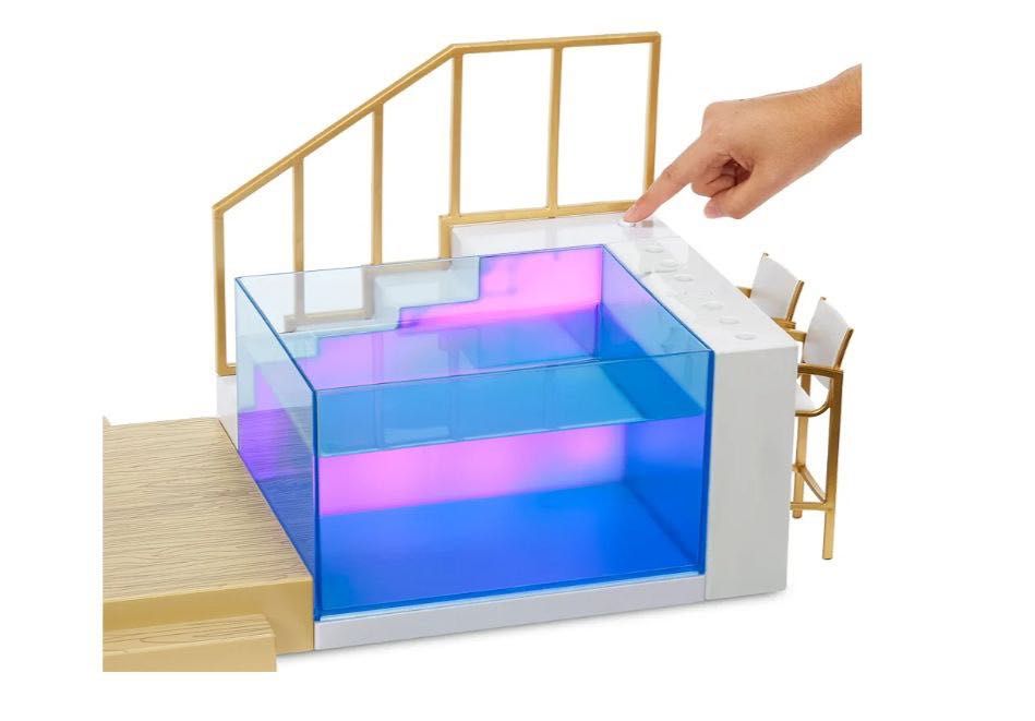 Rainbow high color changing pool