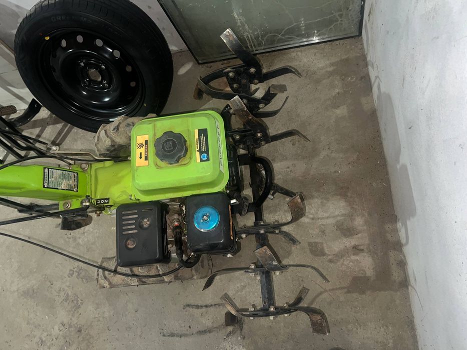 Мини трактор ручной