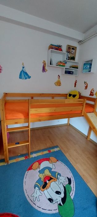 Pat copil, dimensiune 90x200cm, foarte stabil și rezistent plus saltea