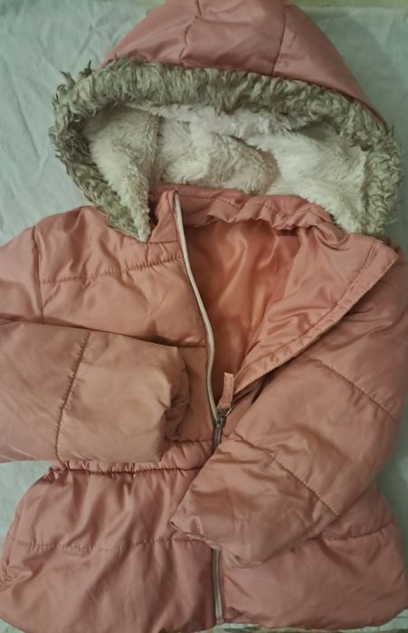 Розово зимно яке