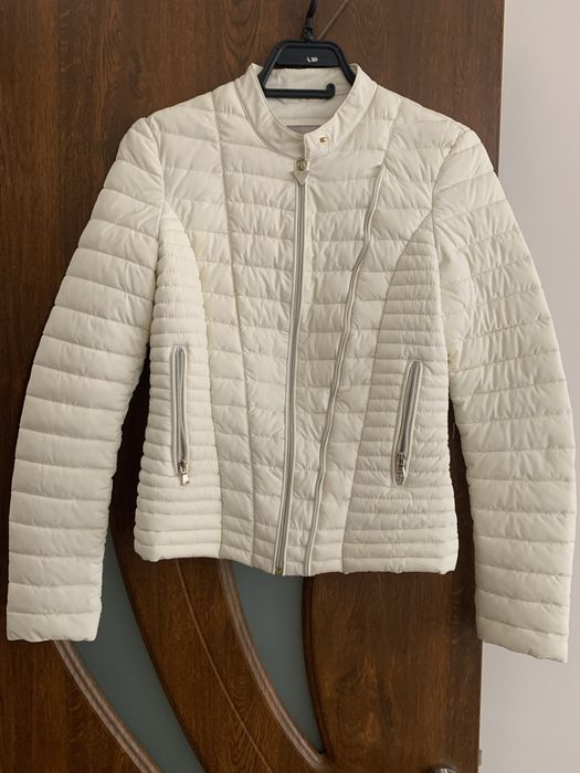 Яке Guess XS размер