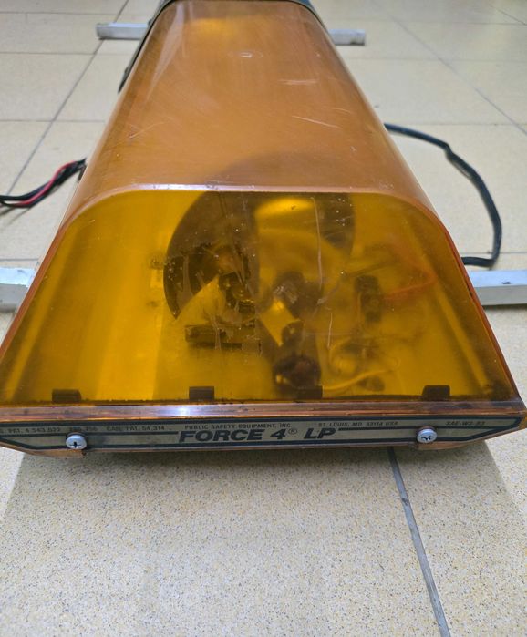 FORCE 4 LP Професионална сигнална [аварийна] лампа.