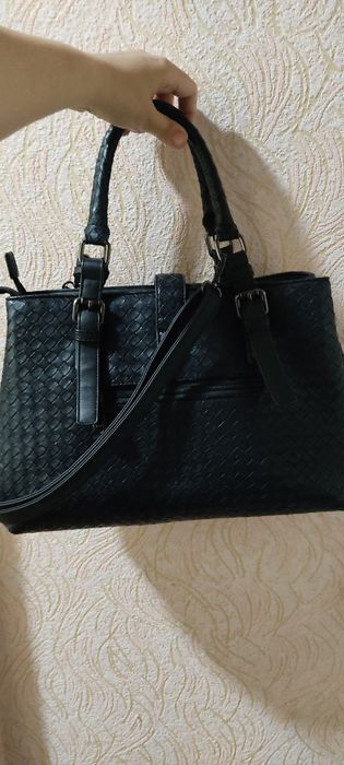 Сумка черная стильная
