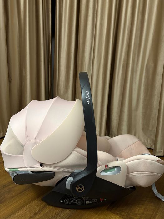 Vând scoică auto Cybex Platinum Cloud T plus