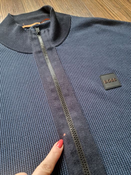 Страхотна мъжка жилетка HUGO BOSS размер 2XL