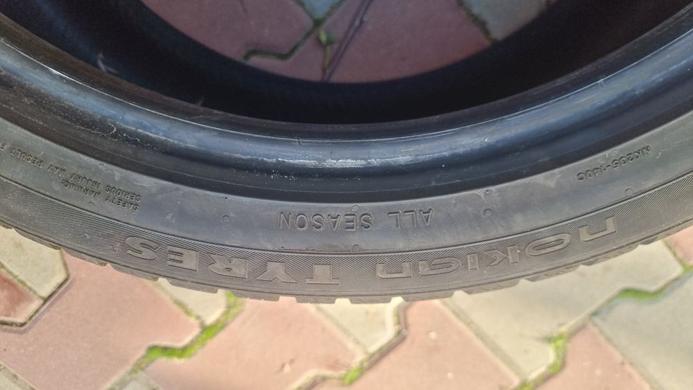 Anvelopă Nokian all season 255/40 R19 100V