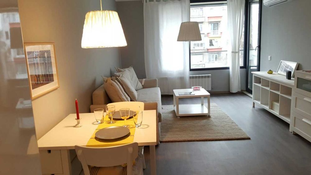 Дава се под наем Двустаен апартамент в София, Център - 70 кв.м за 650 € - Снимка #2