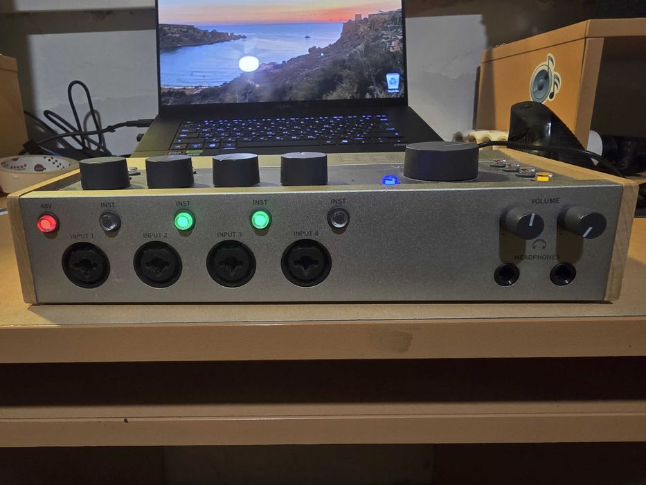 Universal Audio Volt 476p USB Audio Interface, Звукова карта