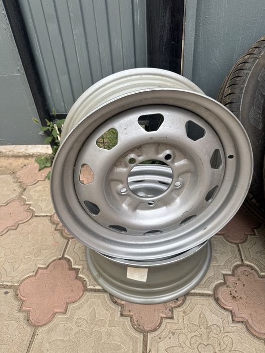 Продам диски штампованные