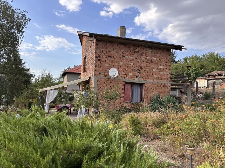 Продава се Къща в с. Йорданово, Област Силистра - 190 кв.м за 218 €/кв.м - Снимка #1