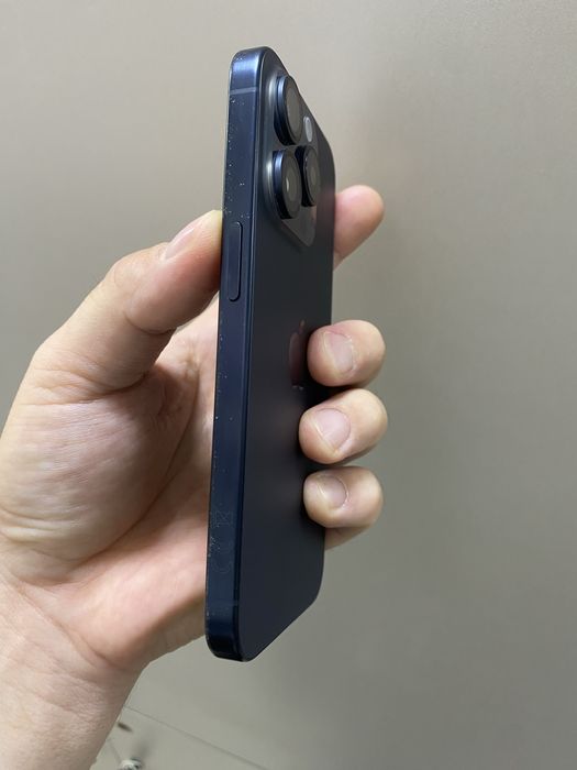 Продам iphone 15 pro 128gb