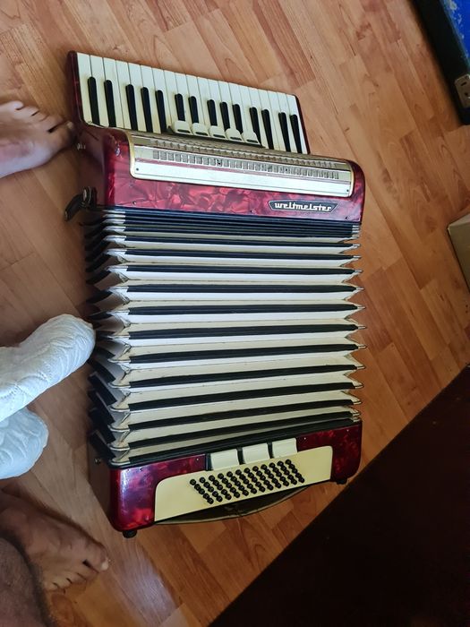 Акордеон 60 баса