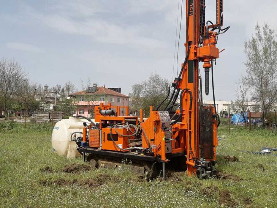 Нова Сондажна машина Track-440T(2) до 440 метра от Европа