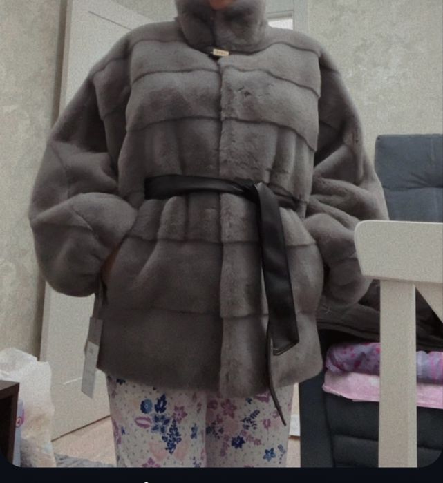 Продам эко шубу ,практически новая