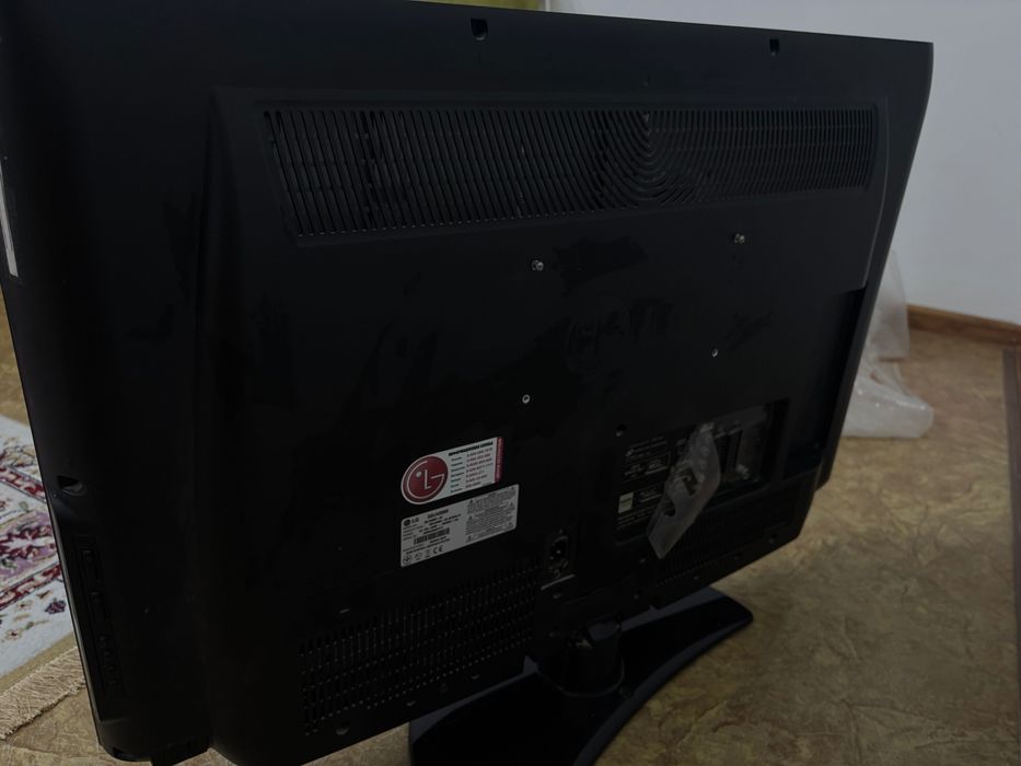 Телевизор LG 32LH2000, 32 дюйма (81 см)